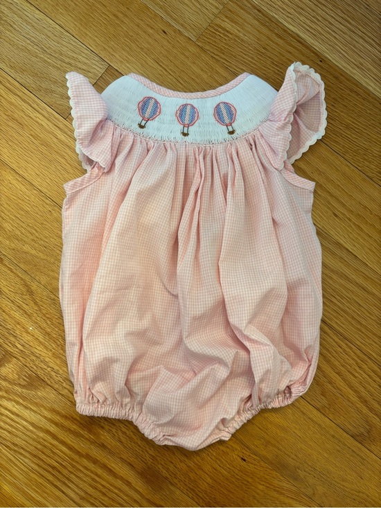Samson & Oakley Other - Pink Gingham Baby One-Piece with Hot Air Balloon Smocking